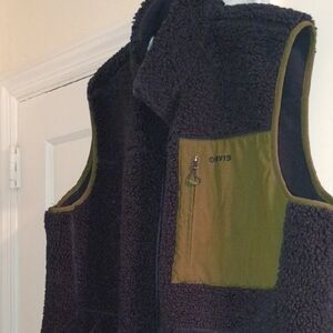 Orvis  Black Sherpa Vest with Olive Chest Pocket